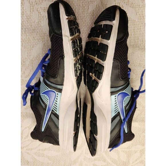 Nike athletic shoes - Picture 5 of 10